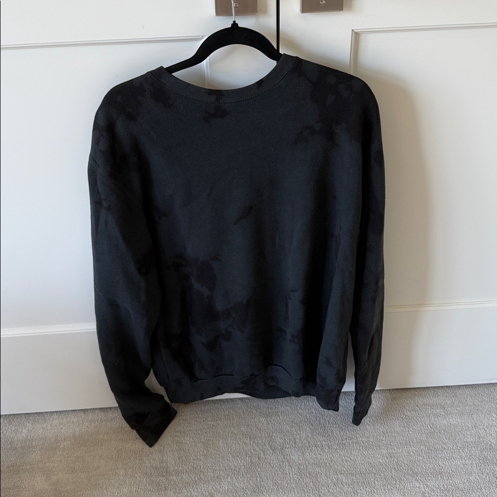 Black Tie-Dye Sweatshirt